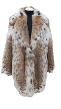 Load image into Gallery viewer, 2025-2026 Fall Winter collection Reversible with cashmere Lynx