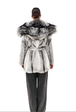 Load image into Gallery viewer, 2025-2026 Fall Winter collection Natural cross mink with Silver fox