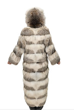 Load image into Gallery viewer, 2025-2026 Fall Winter collection Full length Lynx with the hood