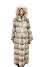 Load image into Gallery viewer, 2025-2026 Fall Winter collection Full length Lynx with the hood